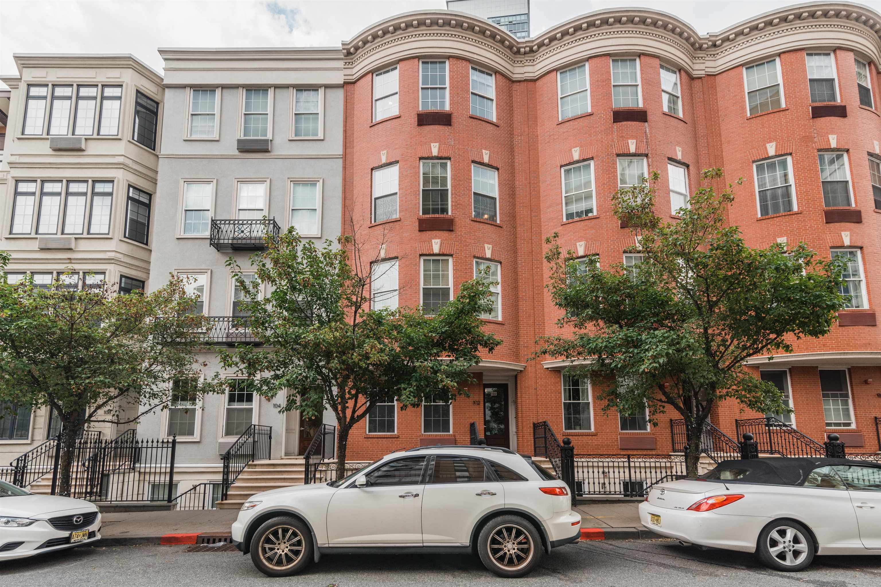 a car parked in front of a building