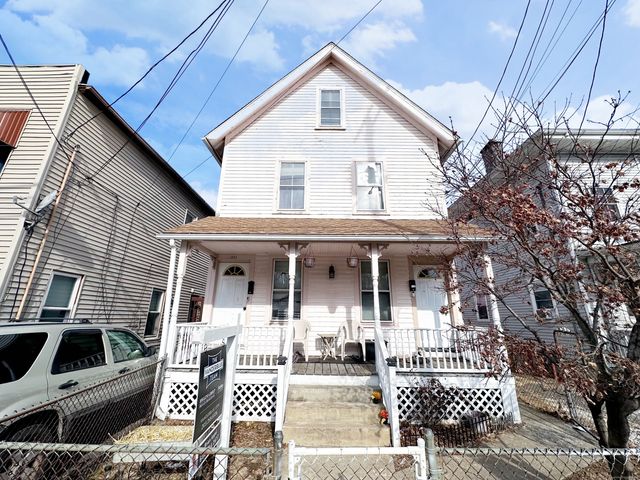 $1,875 | 371 Nichols Street | East Side