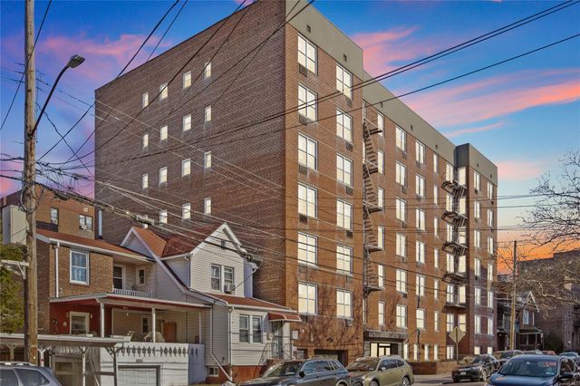 $475,999 | 64-49 Wetherole Street, Unit 4G | Rego Park