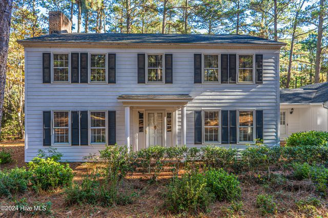 $659,999 | 102 James Creek Road | Southern Pines