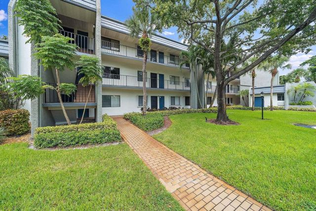 $1,550 | 4838 Esedra Court, Unit 304 | Fountains of Palm Beach