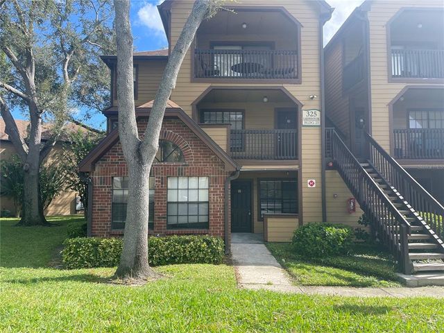 $1,700 | 325 Lakepointe Drive, Unit 101 | Altamonte Springs