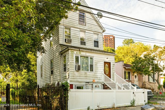 $550,000 | 16 Pleasant Valley Avenue | Grymes Hill