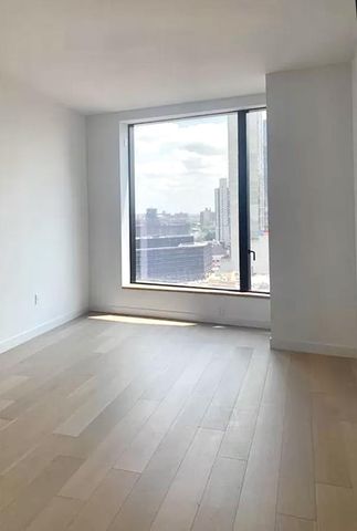 $3,500 | 11 Hoyt Street, Unit 18F | Downtown Brooklyn