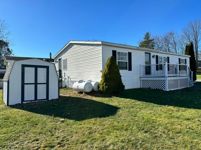 $225,000 | 12 Oxbow Drive | Lewiston