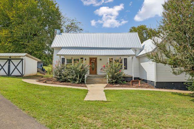 $789,900 | 1998 Southport Road