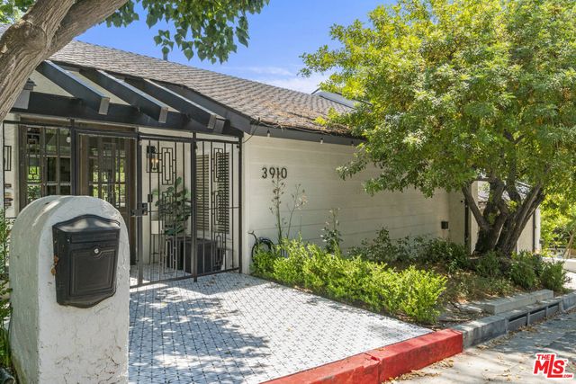 $8,495 | 3910 Sumac Drive | Sherman Oaks