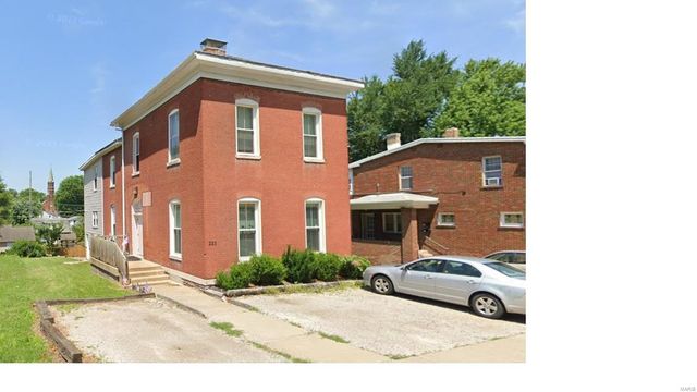 $850 | 223 South Charles Street, Unit 2 | Belleville