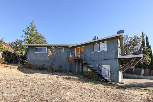 $389,900 | 3824 Westgate Avenue | Manzanita