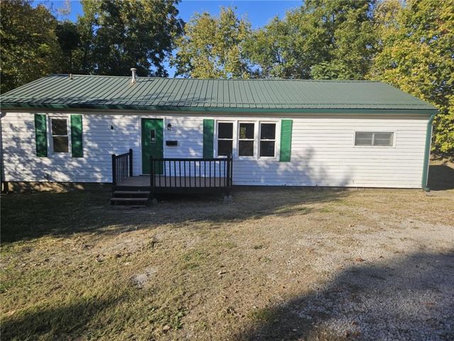 $179,000 | 301 Dan Street | Warrensburg