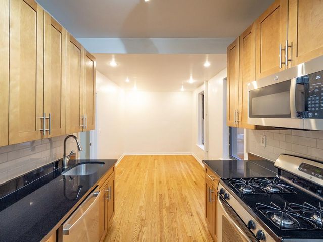 $4,729 | 206 West 99th Street, Unit 3C | Upper West Side