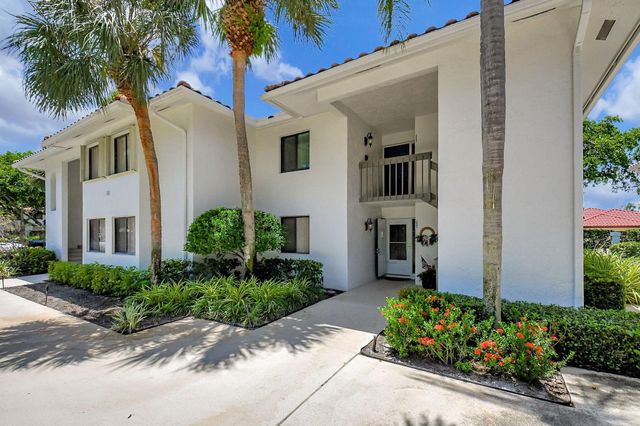 $386,000 | 60 Pelican Pointe Drive, Unit 2020 | Delray Beach