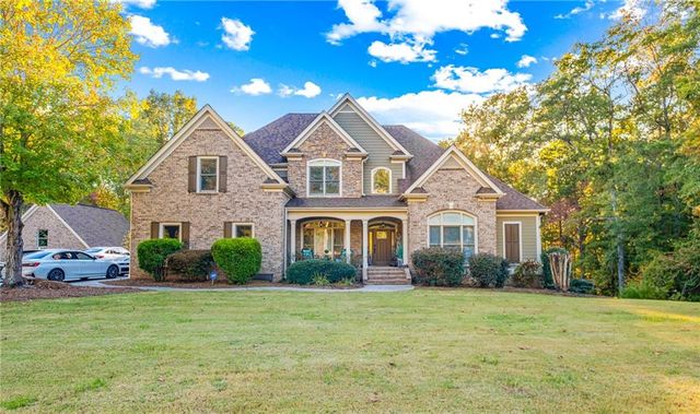 $985,000 | 145 Oak Forest Drive | LongView Creekside