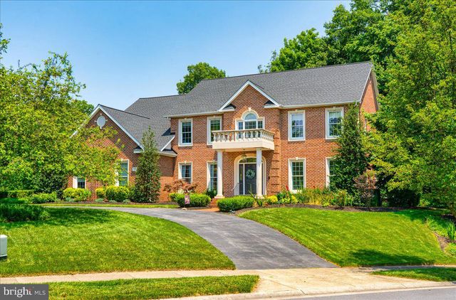 $1,349,000 | 8701 Berwick Place North | Holly Hills