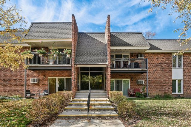 $200,000 | 3941 Saratoga Avenue, Unit F112 | Downers Grove