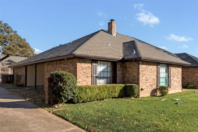 $450,000 | 2422 Axminster Drive | Grand Prairie