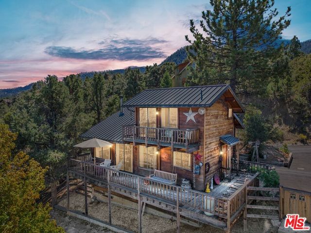 1701 Freeman Ct, Pine Mountain Club, CA 93222