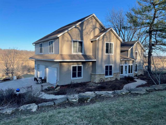 $694,900 | 16718 County Highway North | Argyle Town