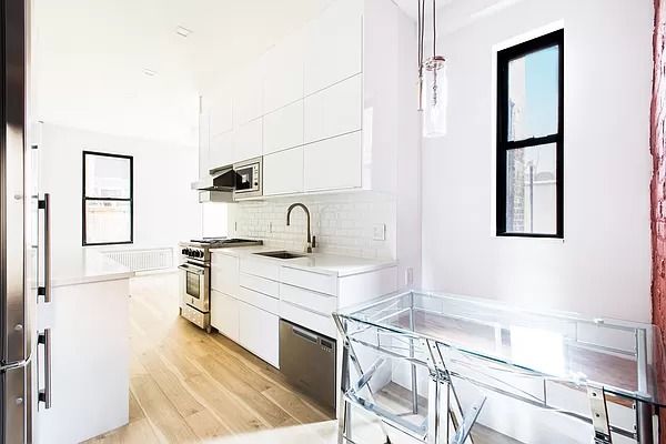 $599,000 | 32 Jones Street, Unit 2D | West Village