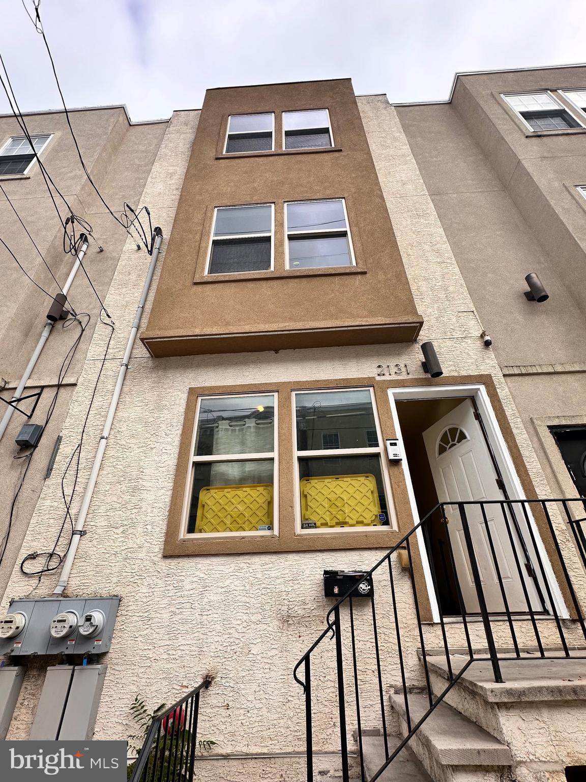 a building view with a clock on the wall