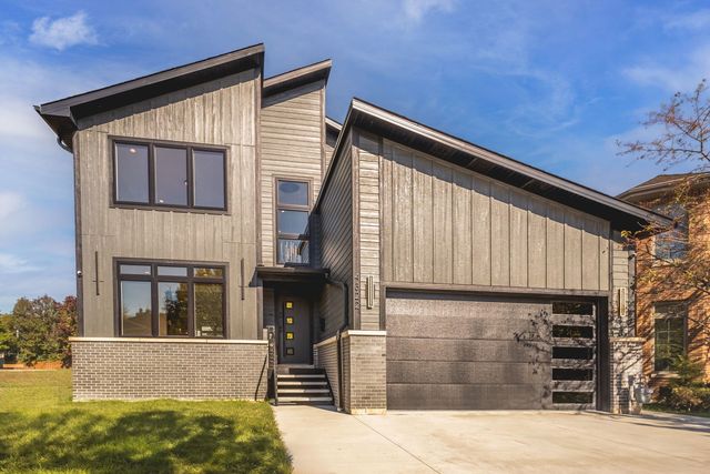 $1,299,990 | 4322 West Summerdale Avenue | North Park