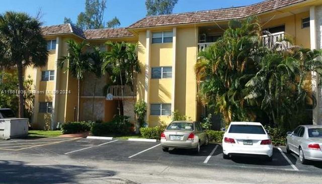 $1,900 | 7430 Miami Lakes Drive, Unit E308 | Miami Lakes