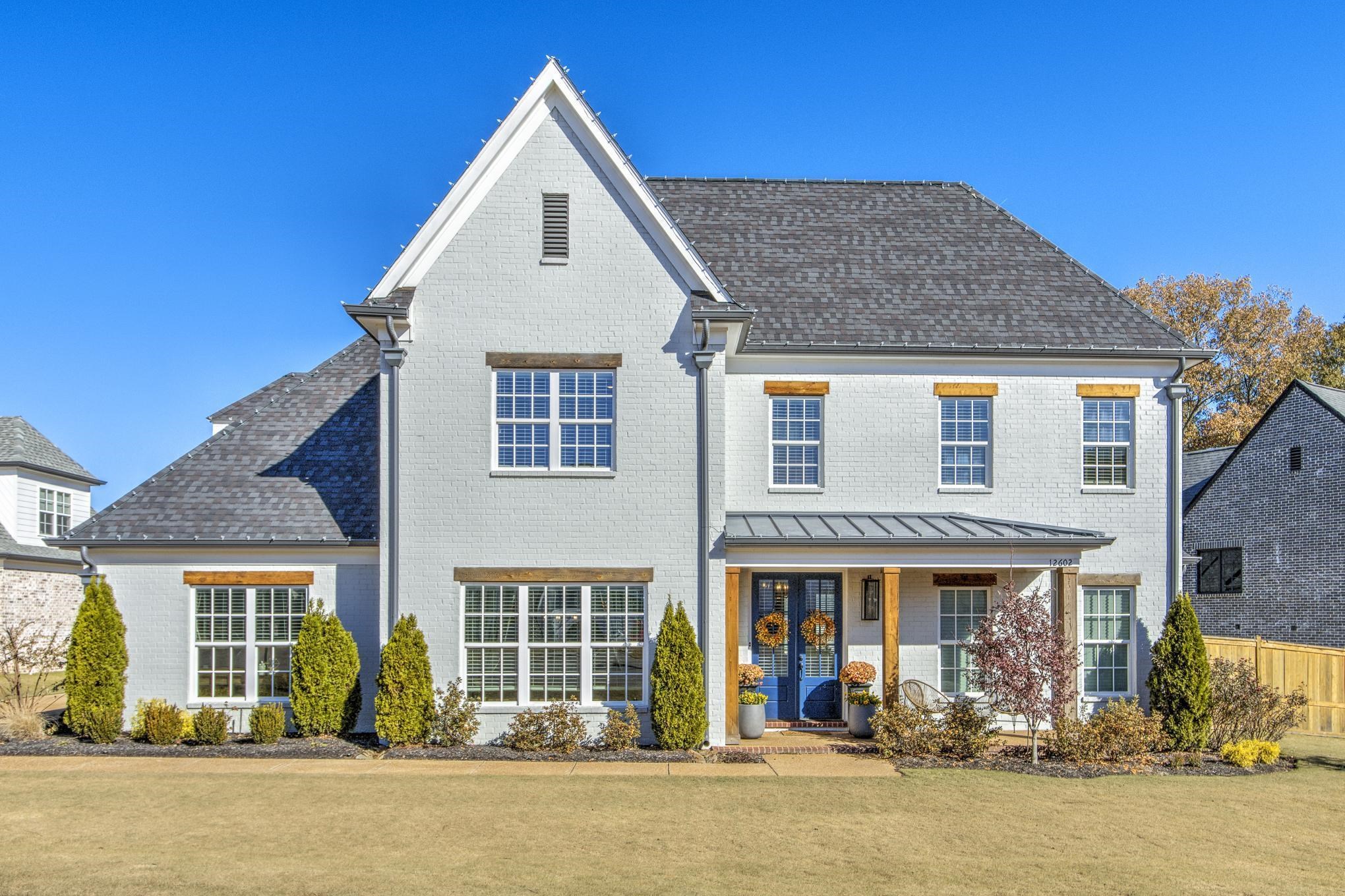 View of front of house with a porch