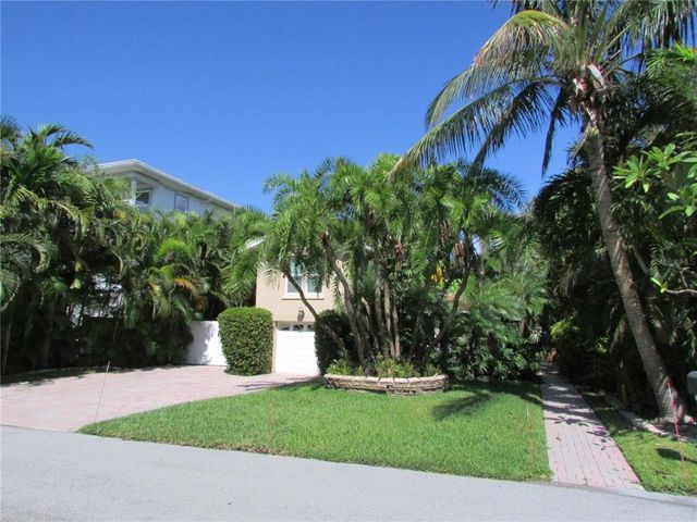 $799,999 | 24 160th Court | Redington Beach