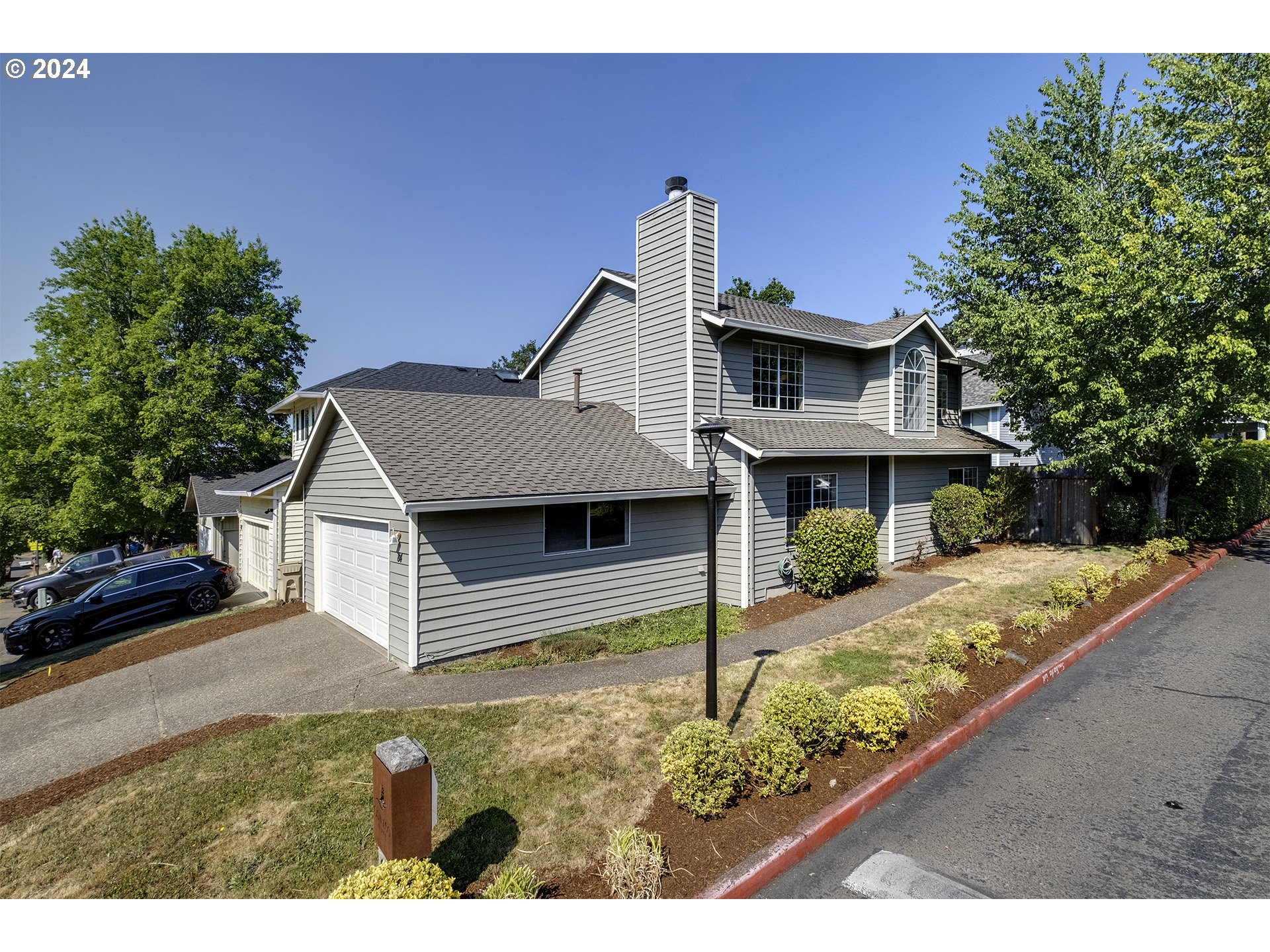 a house view with a outdoor space