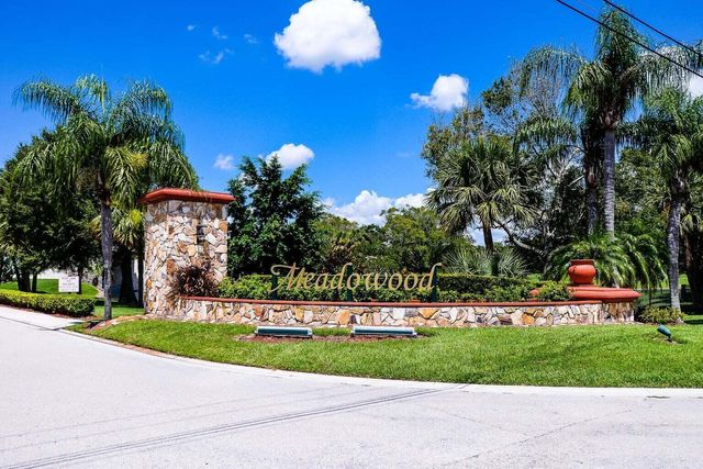 $2,100 | 9440 Meadowood Drive, Unit 102 | Meadowood