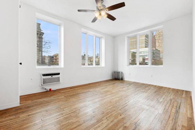 $5,500 | 139 Court Street, Unit 3 | Cobble Hill