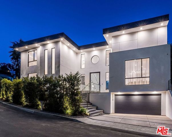 $9,295,000 | 12119 Travis Street | Brentwood