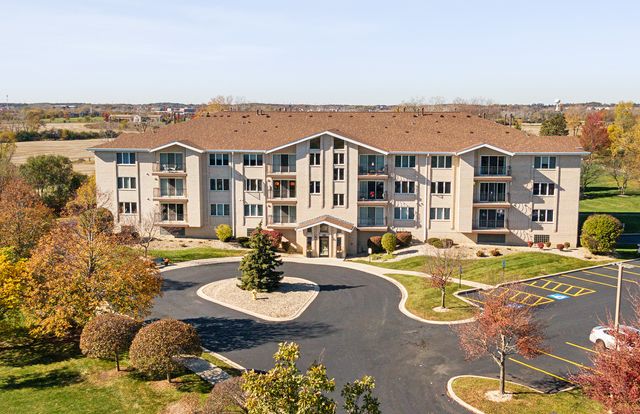 $279,000 | 9750 Koch Court, Unit 3E | Orland Park