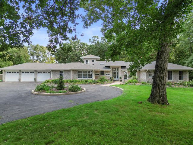 $1,024,000 | 2129 Linn Road | Delavan Lake