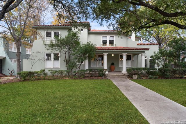 $995,000 | 319 West Hollywood Avenue | Monte Vista