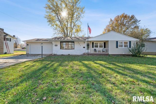 $199,900 | 465 Midland Drive | Kewanee