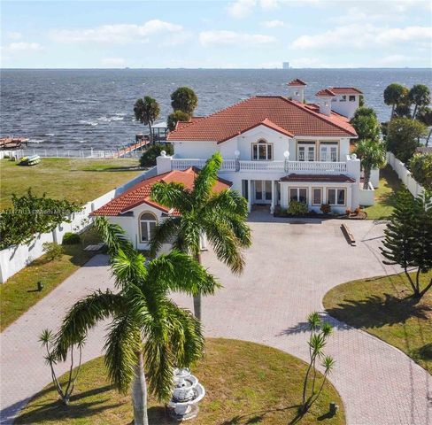 $1,605,000 | 3415 South Washington Avenue | Titusville