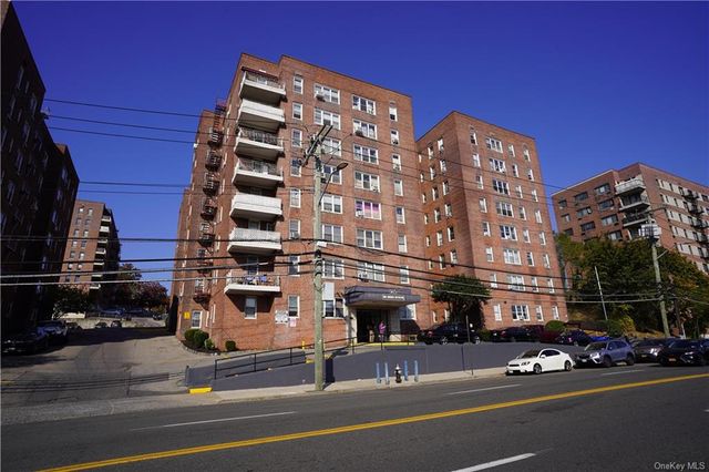 $125,000 | 365 Bronx River Road, Unit LH | Wakefield Park