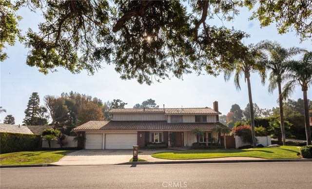 $2,485,000 | 14 Club View Lane | South Bay