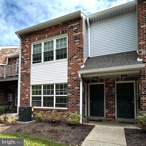 $215,000 | 203 Glen Lane, Unit CONDO 346 | Elkins Park