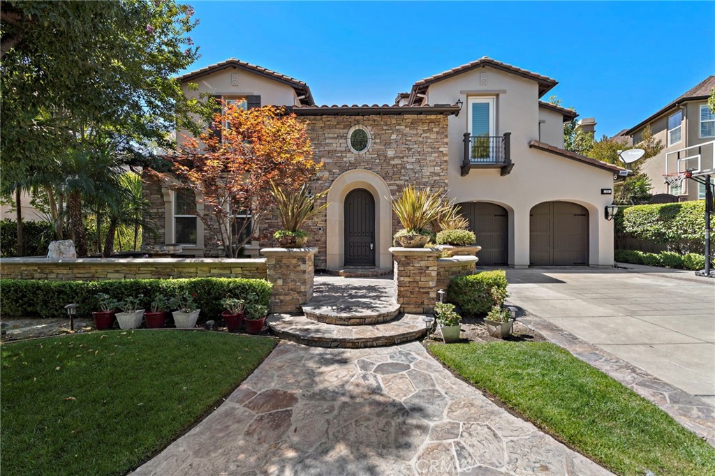 19 Dennis Ln, Ladera Ranch....Pool and Views