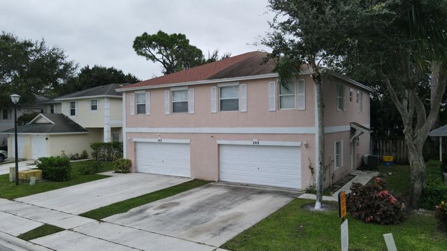 $2,700 | 205 Leland Lane | Greenacres