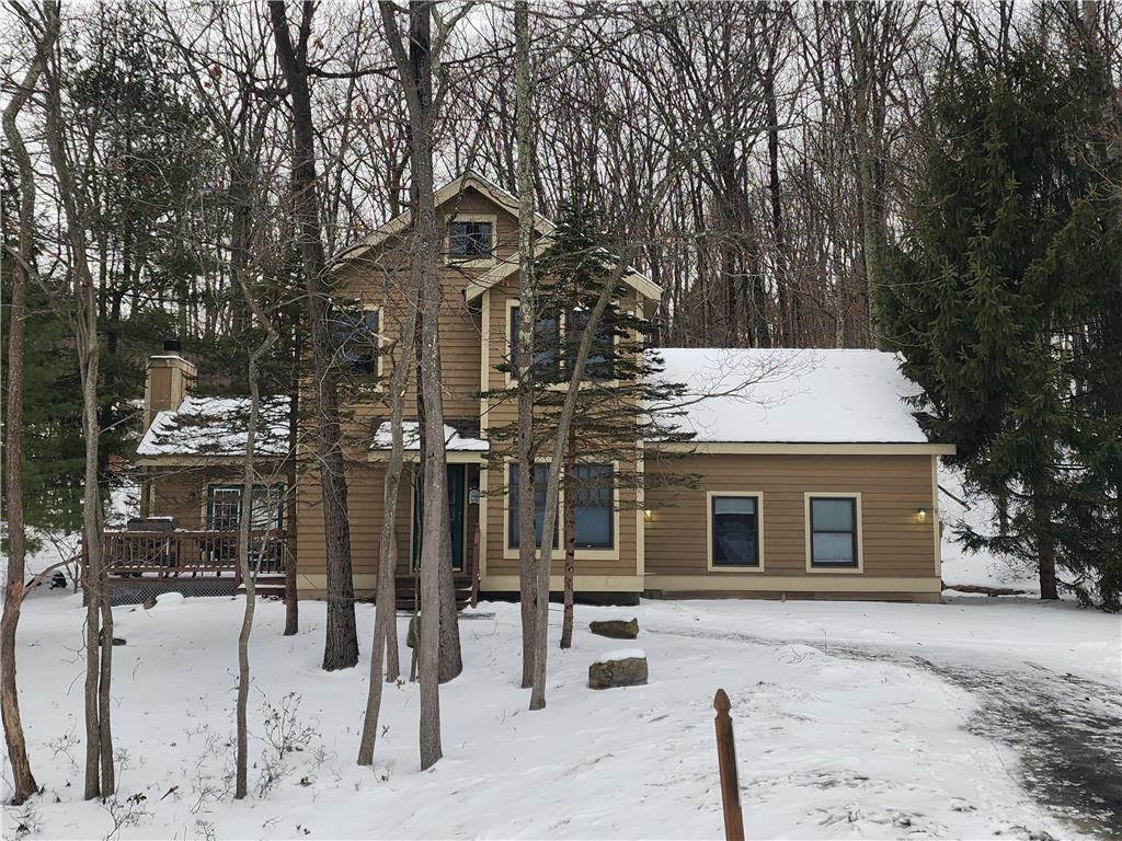 a view of a house with street