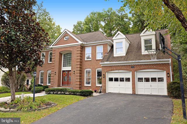 $1,125,000 | 713 Old Hunt Way | Herndon