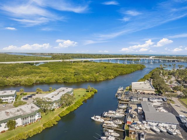 $225,000 | 2800 Indian River Boulevard, Unit 9A | Vero Beach