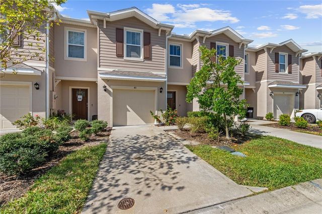 $279,900 | 40 Bella Oaks Dr Port | Town Park