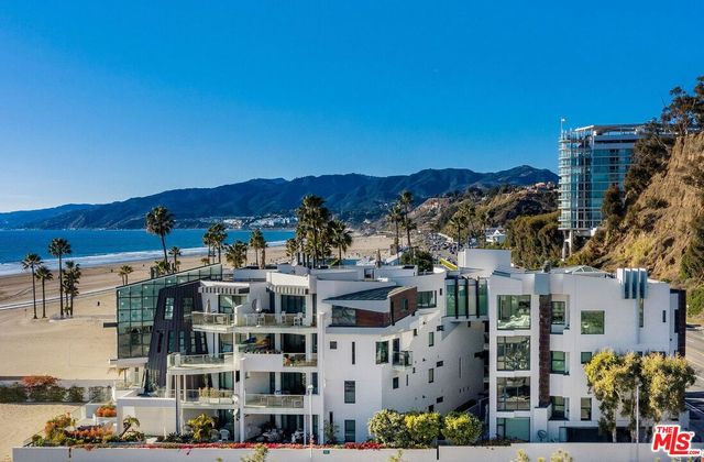 $2,300,000 | 270 Palisades Beach Road, Unit 301 | Santa Monica