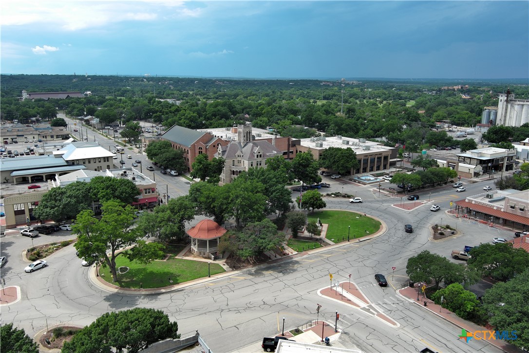 a picture of city view and lake view