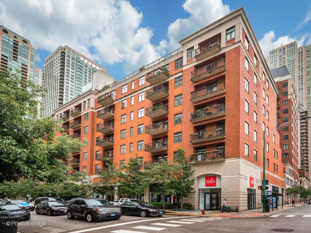 $5,000 | 33 West Huron Street, Unit 805 | River North