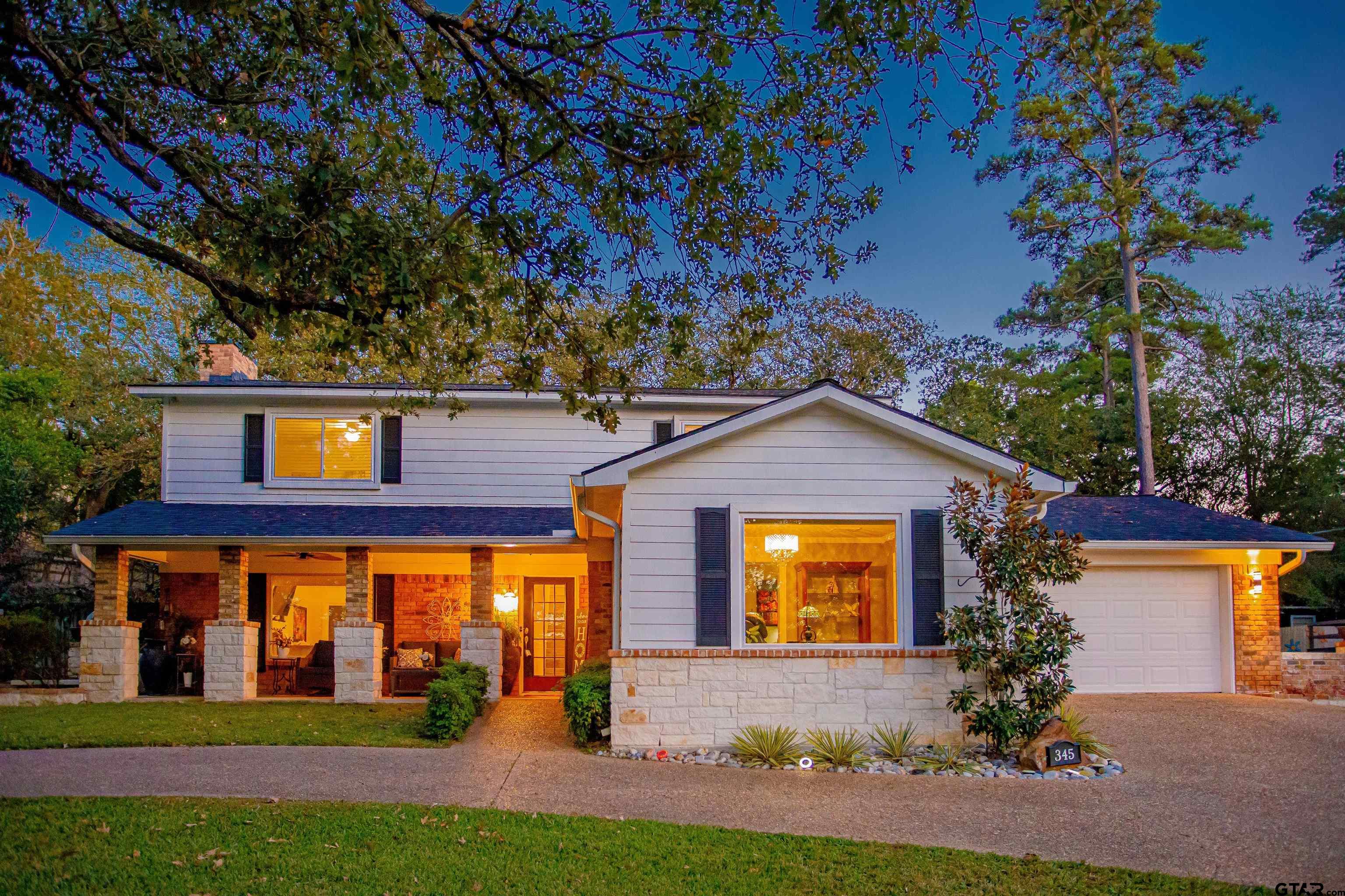 front view of house with a yard